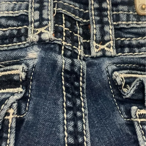 Rock Revival Jeans - Picture 8 of 11